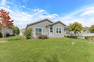 305 Legacy Ct, Grayslake, IL 60030 - Photo 22