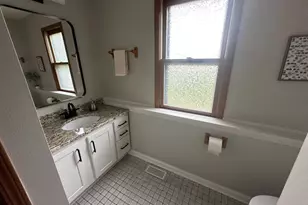 131 Newberry Ave, Libertyville, IL 60048 - Photo 10