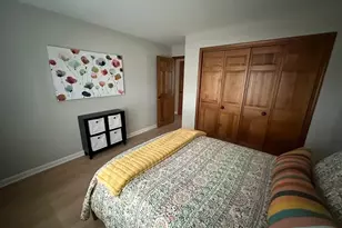 131 Newberry Ave, Libertyville, IL 60048 - Photo 8