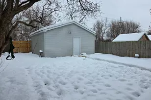 803 Broadway Ave, North Chicago, IL 60064 - Photo 32