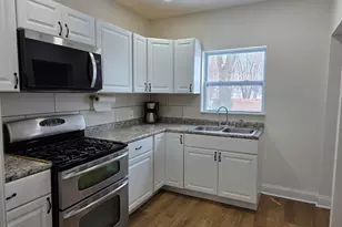 803 Broadway Ave, North Chicago, IL 60064 - Photo 24