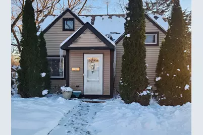 328 Clifton Drive, Round Lake Park, IL 60073 - Photo 2