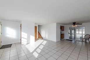 1607 N Channel Dr, Round Lake Beach, IL 60073 - Photo 6