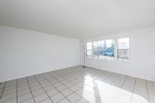 1607 N Channel Dr, Round Lake Beach, IL 60073 - Photo 8