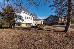 1607 N Channel Dr, Round Lake Beach, IL 60073 - Photo 32