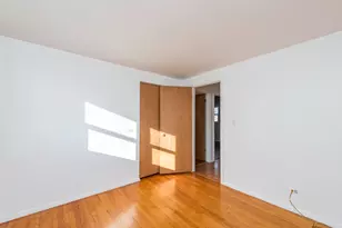 1607 N Channel Dr, Round Lake Beach, IL 60073 - Photo 20