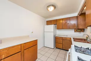 1607 N Channel Dr, Round Lake Beach, IL 60073 - Photo 12