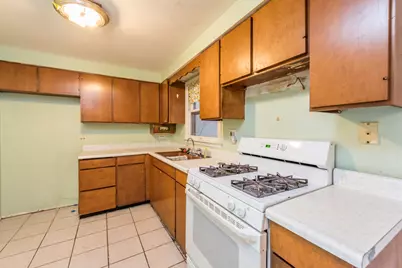 1607 N Channel Drive, Round Lake Beach, IL 60073 - Photo 10