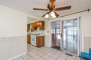 1607 N Channel Dr, Round Lake Beach, IL 60073 - Photo 8