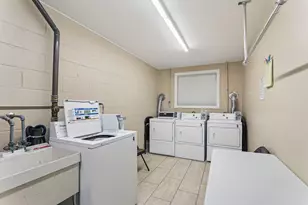 8650 Ferris Ave, Morton Grove, IL 60053 - Photo 28