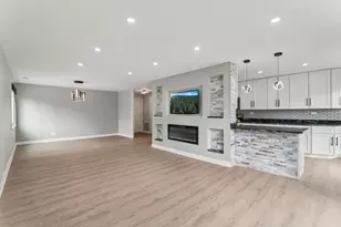 8650 Ferris Ave, Morton Grove, IL 60053 - Photo 4