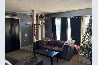 909 Carlisle Drive, Rochelle, IL 61068 - Photo 18