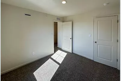 573 Yosemite Way, Mundelein, IL 60060 - Photo 12