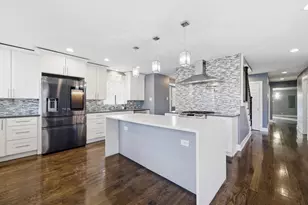 10618 Mason Ave, Chicago Ridge, IL 60415 - Photo 2