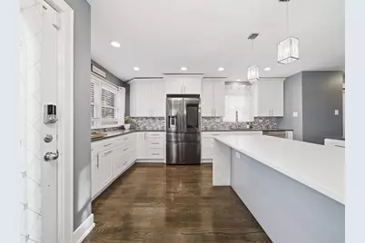 10618 Mason Avenue, Chicago Ridge, IL 60415 - Photo 4