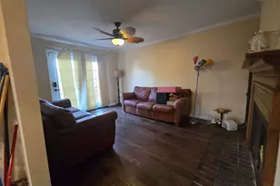 1010 Patricia Ln, Crete, IL 60417 - Photo 2