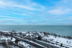 5455 N Sheridan Rd, Chicago, IL 60640 - Photo 2