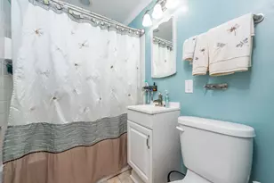 37114 N Shirley Dr, Gurnee, IL 60031 - Photo 14