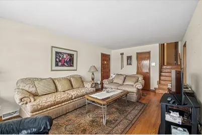 8516 N Ozanam Avenue, Niles, IL 60714 - Photo 4