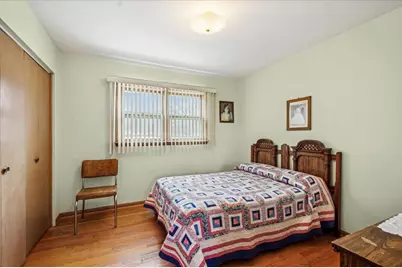 8516 N Ozanam Avenue, Niles, IL 60714 - Photo 8