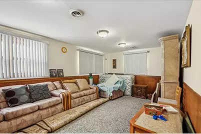 8516 N Ozanam Avenue, Niles, IL 60714 - Photo 10