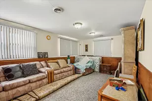 8516 N Ozanam Ave, Niles, IL 60714 - Photo 10