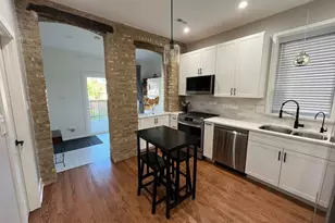 2548 W Argyle St, Chicago, IL 60625 - Photo 6