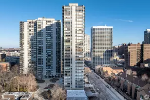 1360 N Sandburg Terrace, Chicago, IL 60610 - Photo 1