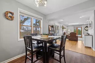 309 N Clinton Ave, Elmhurst, IL 60126 - Photo 16