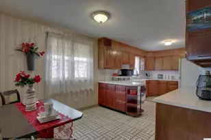 523 Temple St, Quincy, IL 62305 - Photo 14