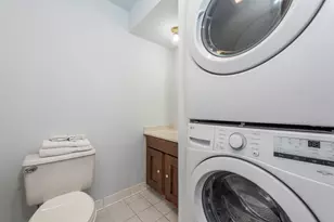 10867 W Beach Rd, Beach Park, IL 60087 - Photo 10