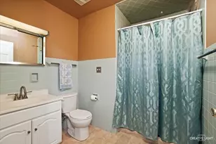 1114 Century Oaks Dr, Elgin, IL 60123 - Photo 16