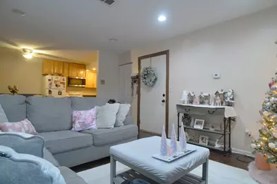 1434 Carol Court #1B, Palatine, IL 60074 - Photo 4