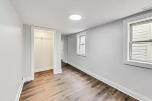 1839 W Henderson St, Chicago, IL 60657 - Photo 48