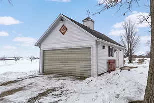 23633 Carroll Rd, Lanark, IL 61046 - Photo 38