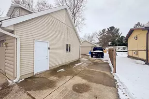206 S Boyd Ave, Amboy, IL 61310 - Photo 6