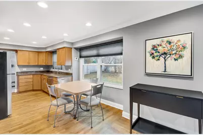 1194 Dayton Road, Buffalo Grove, IL 60089 - Photo 10