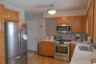 1603 Gary Grove, Quincy, IL 62305 - Photo 8