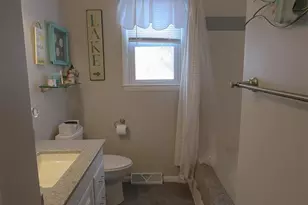 1603 Gary Grove, Quincy, IL 62305 - Photo 10