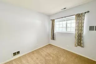 898 Emerald Dr, Pingree Grove, IL 60140 - Photo 22