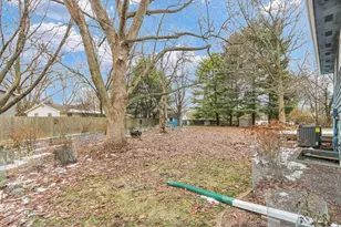 1908 Barberry Cir, Champaign, IL 61821 - Photo 32