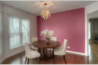 1080 Ridgefield Circle, Carol Stream, IL 60188 - Photo 6