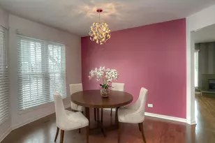 1080 Ridgefield Cir, Carol Stream, IL 60188 - Photo 6