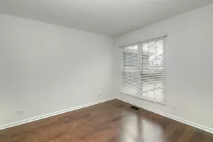 1080 Ridgefield Cir, Carol Stream, IL 60188 - Photo 24