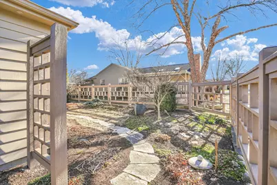 1405 Old Farm Road, Champaign, IL 61821 - Photo 34