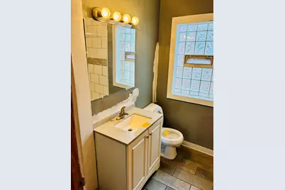 12915 S Parnell Avenue, Chicago, IL 60628 - Photo 8