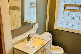 12915 S Parnell Ave, Chicago, IL 60628 - Photo 8