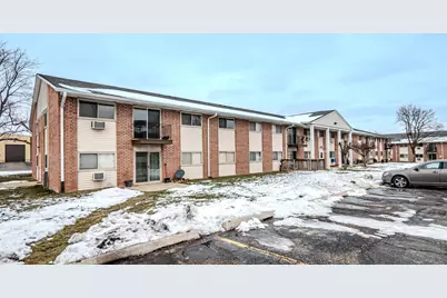 685 E Fullerton Avenue #201, Glendale Heights, IL 60139 - Photo 4