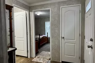 616 6th St, Bloomington, IL 61704 - Photo 12