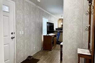 616 6th St, Bloomington, IL 61704 - Photo 10